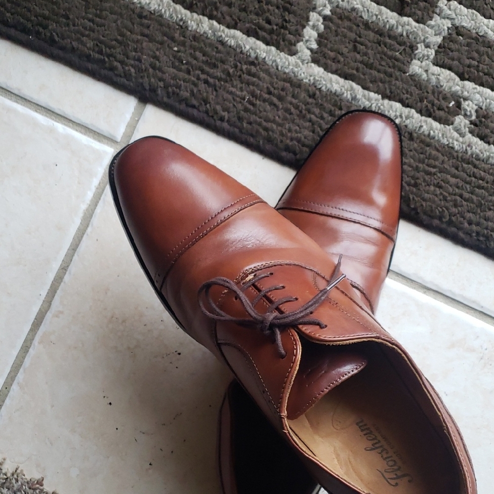 Florsheim Men's Tan Leather Oxfords